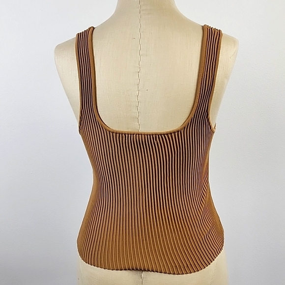 Forever 21 Women's Sandy Brown Ribbed Crop Straight Cut Neck Top Tank, sz MD - Picture 3 of 10